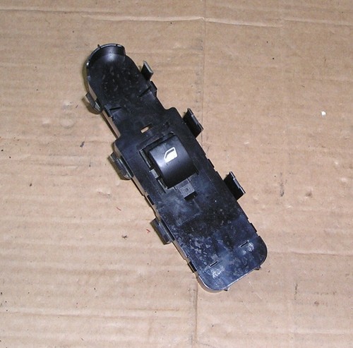 Interruttore alzacristalli