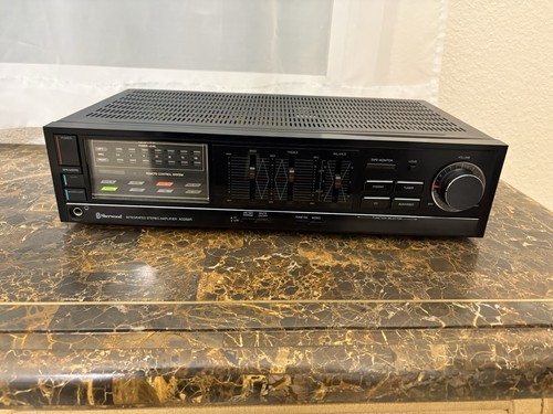 Amplificatore stereo integrato