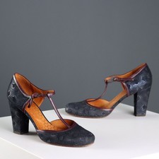 Chie Mihara Scarpe T-Strap Second Hand Pelle N. 40 Spagna Originali