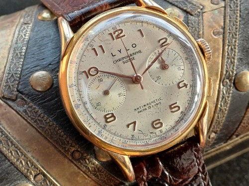 Montre chrono suisse