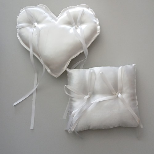 Romantica cuscinetto per fedi - cuscinetto,