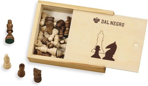 Dal negro set scacchi - negro,