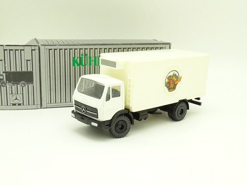 Conrad mercedes camion - 1/50,