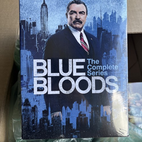 Blue bloods the complete - bloods,