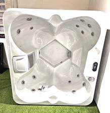 VASCA IDROMASSAGGIO 6 POSTI