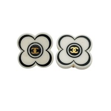 Orecchini CHANEL: Camelia CC