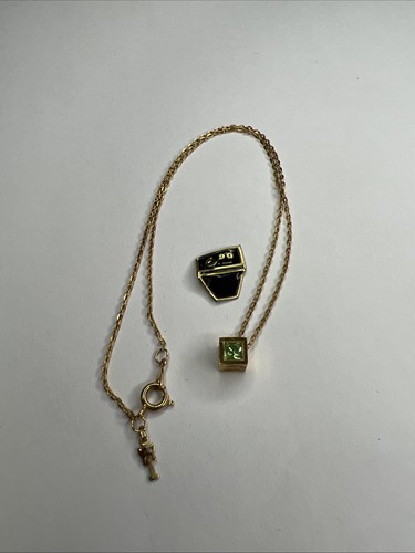 Collana vintage nuova con