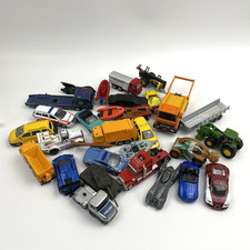 Lotto modellini auto 1,3 kg |