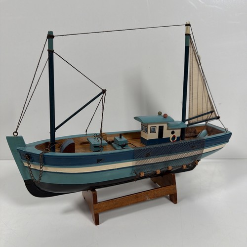 Wooden fishing trawler boat - fishing, trawler/boat