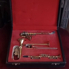 Miniature 4 strumenti musicali con valigetta (Bassotuba Trombone Sax Clarinetto)