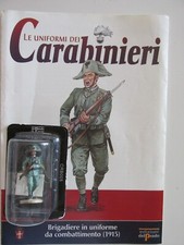 LE UNIFORMI DEI CARABINIERI -
