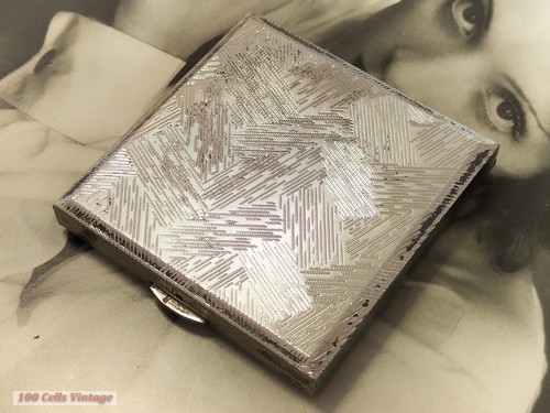 Kigu square silver tone