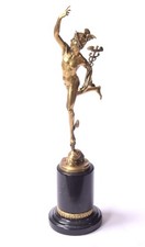 Scultura in bronzo statua