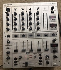 Beheinger DJX700 Mixer