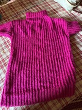 gilet in lana fatto con i ferri a mano 