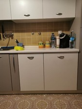 cucina completa di elettrodomestici usata 3 metri.tenuta bene colore biancogrey