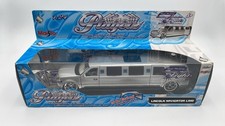 MAI31252 Maisto Lincoln Navigator Limo 1/24, alcuni segni sulla vernice