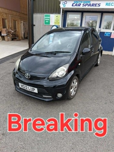 Toyota aygo 0 benzina - toyota,