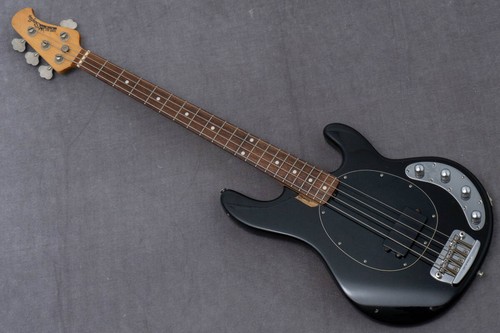 Ernie ball music man stingray - ernie,