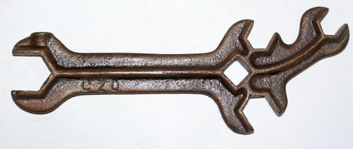 Attrezzo chiave c20 aratro - attrezzo,