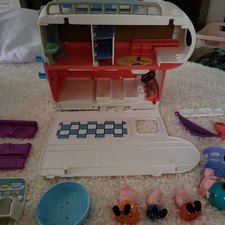 Peppa pig adventures - peppa, family