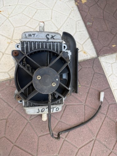 Radiatore acqua destro - destro, e
