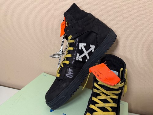 Off white court - ®,