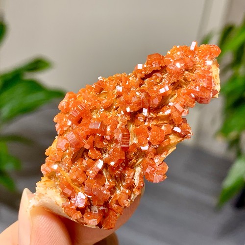 52g vanadinite naturale - naturale, su