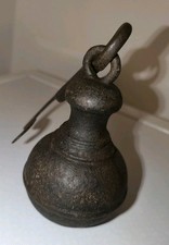 Importante peso in bronzo della fine del settecento con gancio e punzoni