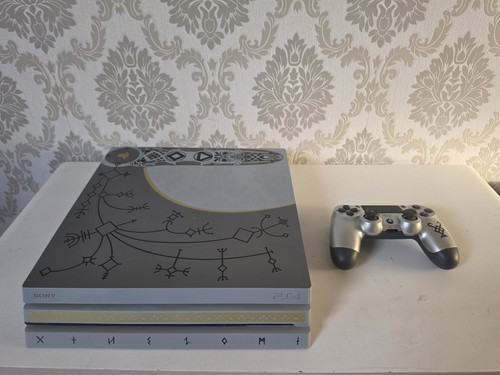 Playstation pro 1tb - 4,
