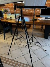 Cavalletto Per Videocamera Più Luci Per Set Fotografico