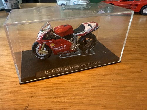 Ixo ducati 996 carl fogarty - carl,