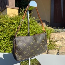 Louis Vuitton Pochette