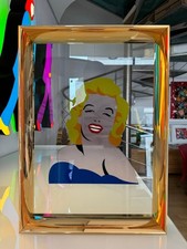 Icon queen. Marylin Monroe. Marco Lodola. Serigrafia su plexiglass. Opera incorn