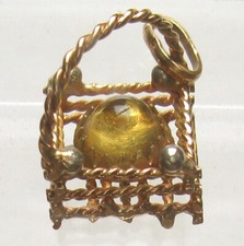 CHARM CIONDOLO ANTICO A FORMA DI CESTINO IN ORO GIALLO CON TOPAZIO GIALLO