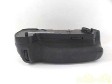 Nikon MB-D16 battery grip