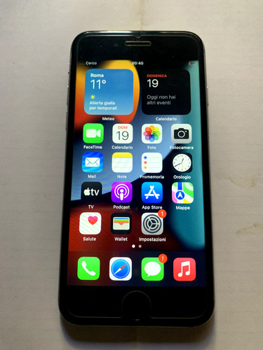 Apple iphone 64gb - apple, space