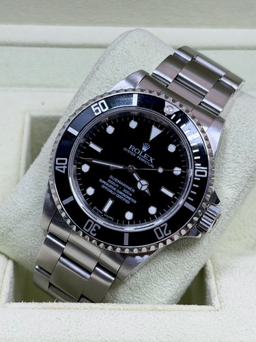 Rolex submariner date - no,