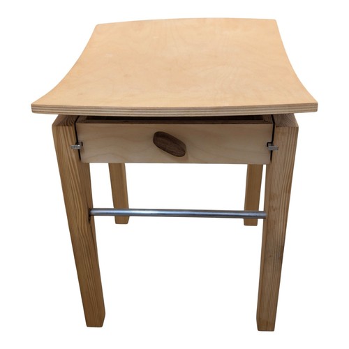 Tavolino con cassetto sgabello