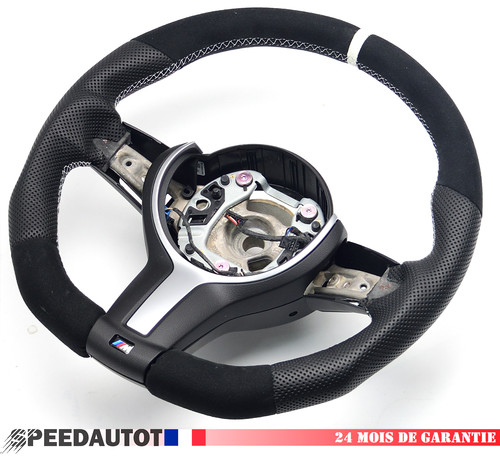 Volant alcantara cuir - alcantara,