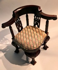 Sedia angolare imbottita