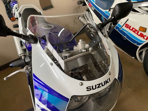 Suzuki gsxr 600 srad - gsxr,