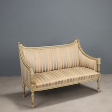 Divanetto Antico Stile