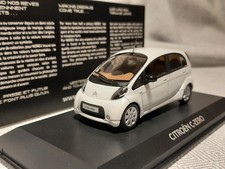 1/43e Citroën C-zéro blanc