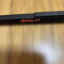 Rotring 600 penna a sfera nera