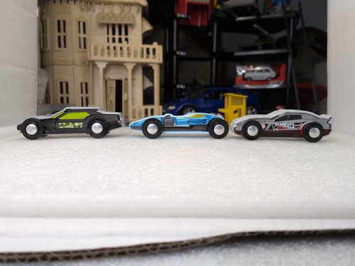 Hot wheels wooden track car - ,