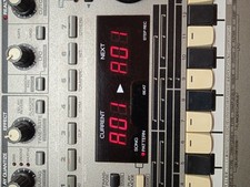 Roland MC-303 Groovebox