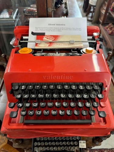 Macchina ascrivere olivetti - da,