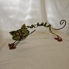 Metal Stretch Cat Decor. Green