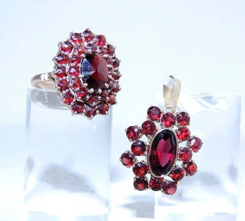 Bellissimo set granato